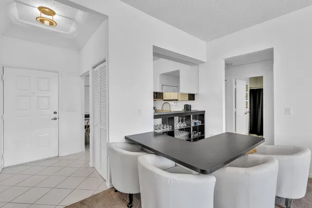 Unit 204 photo 12
