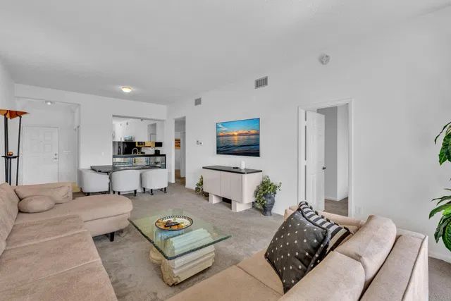 Unit 204 photo 21