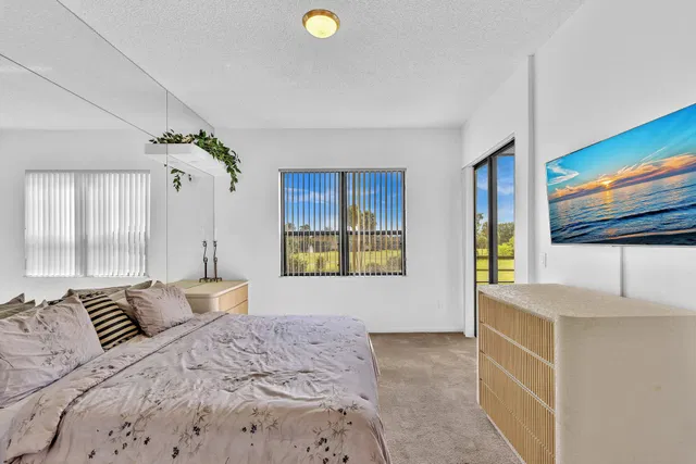 Unit 204 photo 25