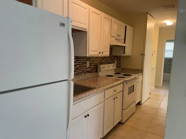 Unit 1-5 photo 29