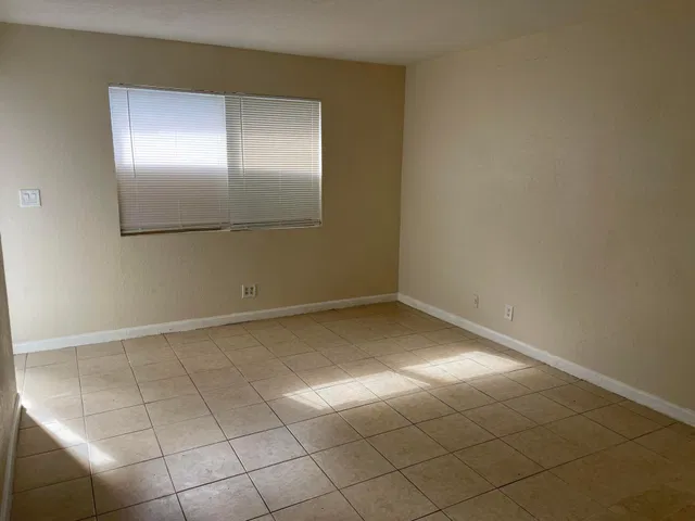 Unit 1-5 photo 33