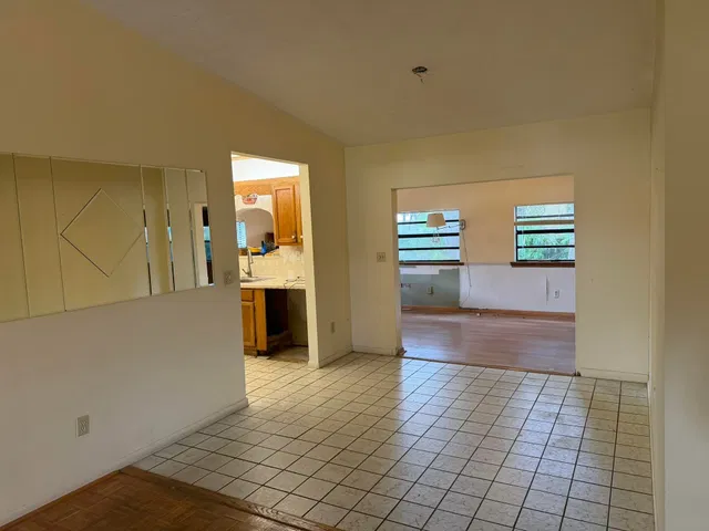 Residence photo 7