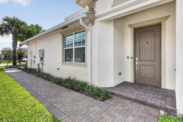 Residence photo 7
