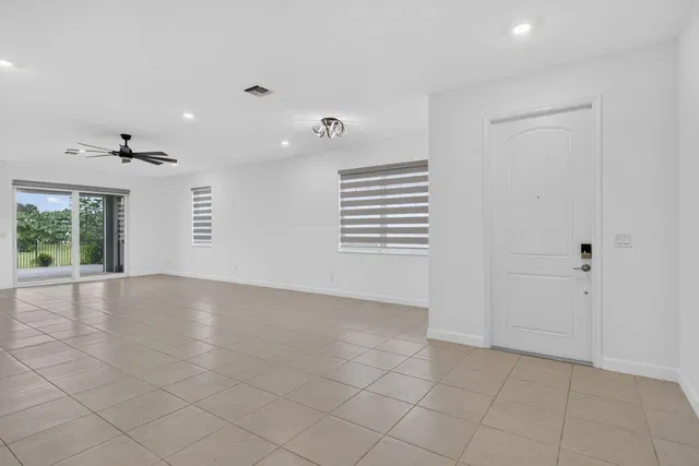 Residence photo 14