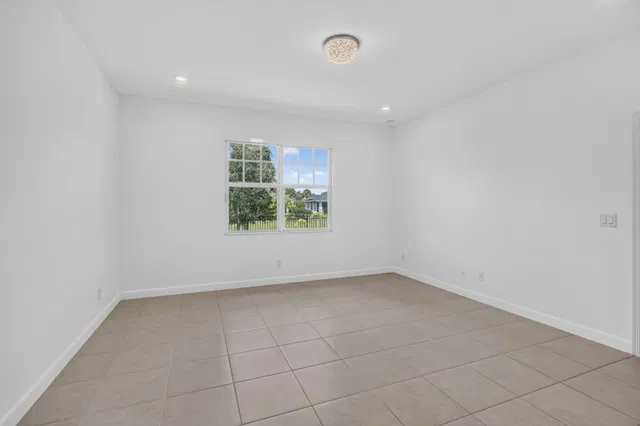 Residence photo 23