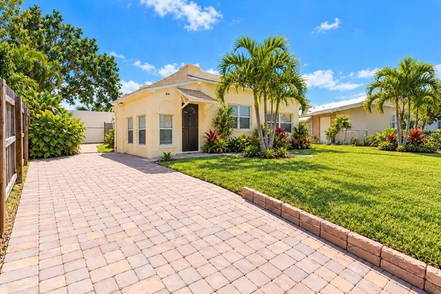 West Palm Beach Residence photo 2