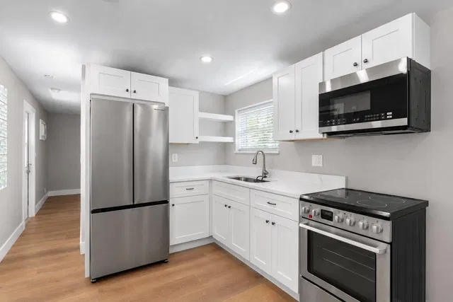 West Palm Beach Residence photo 18
