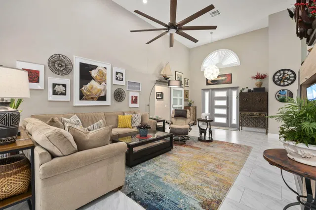  Residence photo 14