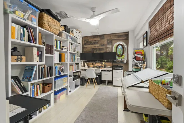  Residence photo 21