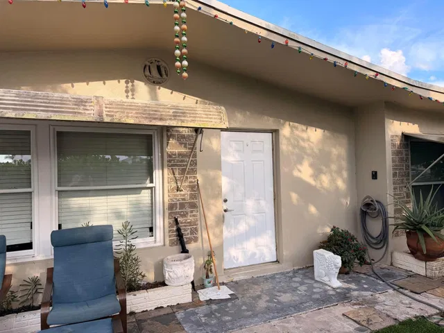 Residence photo 5