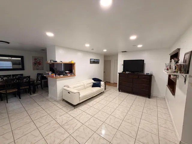 Residence photo 7
