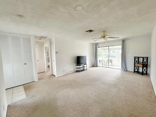  Unit A photo 6