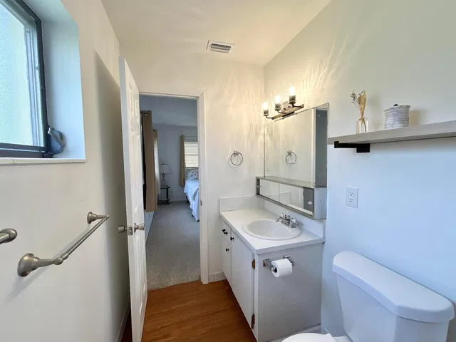  Unit A photo 19