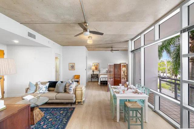 The Meridian Unit 310 photo 6