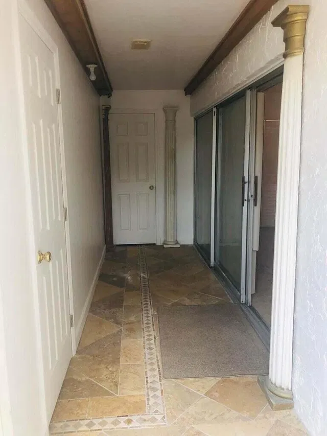 Residence photo 2