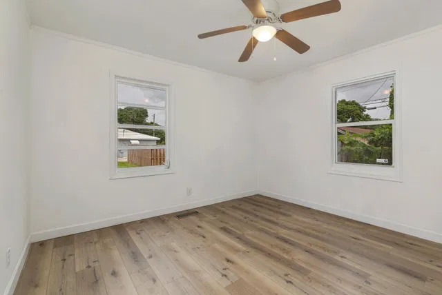  Residence photo 9