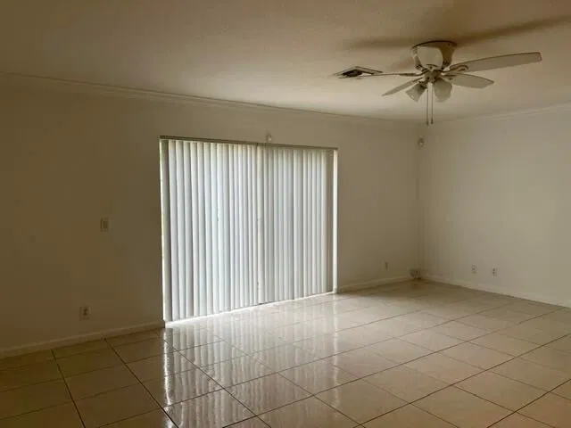  Residence photo 5