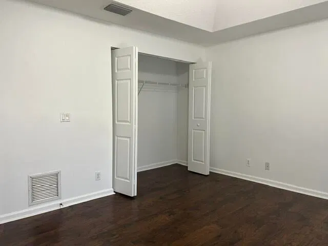  Residence photo 9
