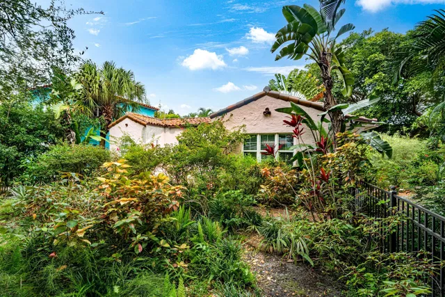 Residence photo 4
