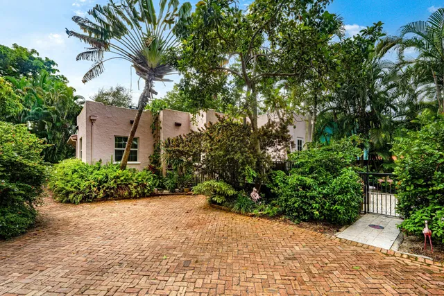 Residence photo 29