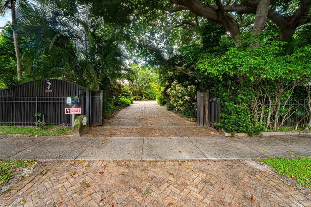 Residence photo 33