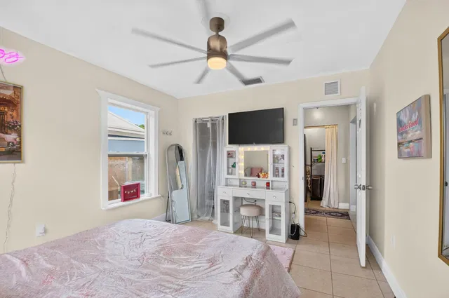  Residence photo 34
