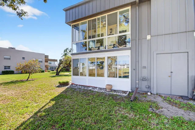 Residence photo 44