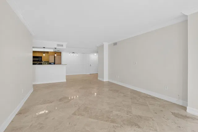 Townsend Place Unit 602 photo 5