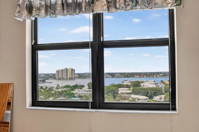 Singer Island Unit 1808 photo 30