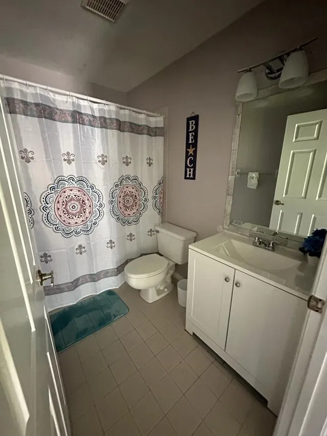 Unit 4 photo 23