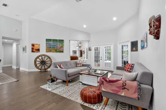  Residence photo 14