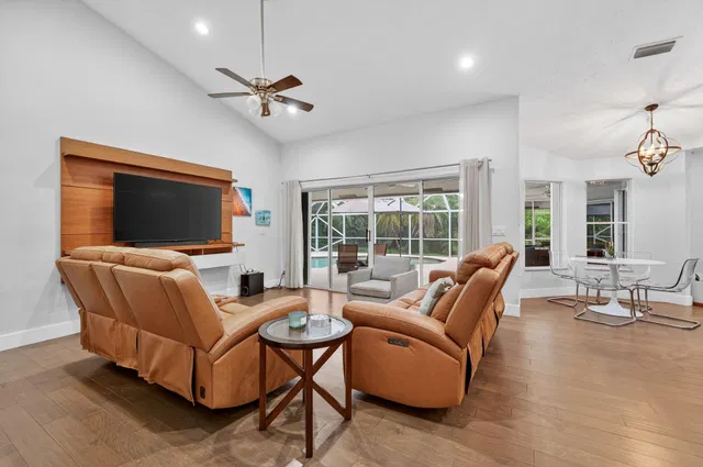  Residence photo 21