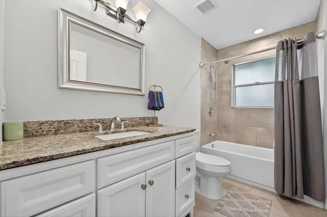  Residence photo 42