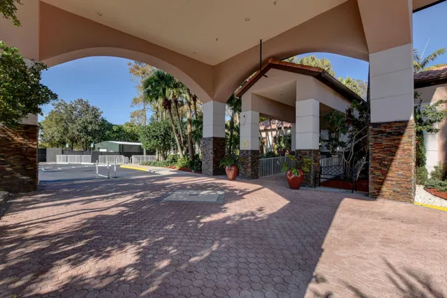  Residence photo 93
