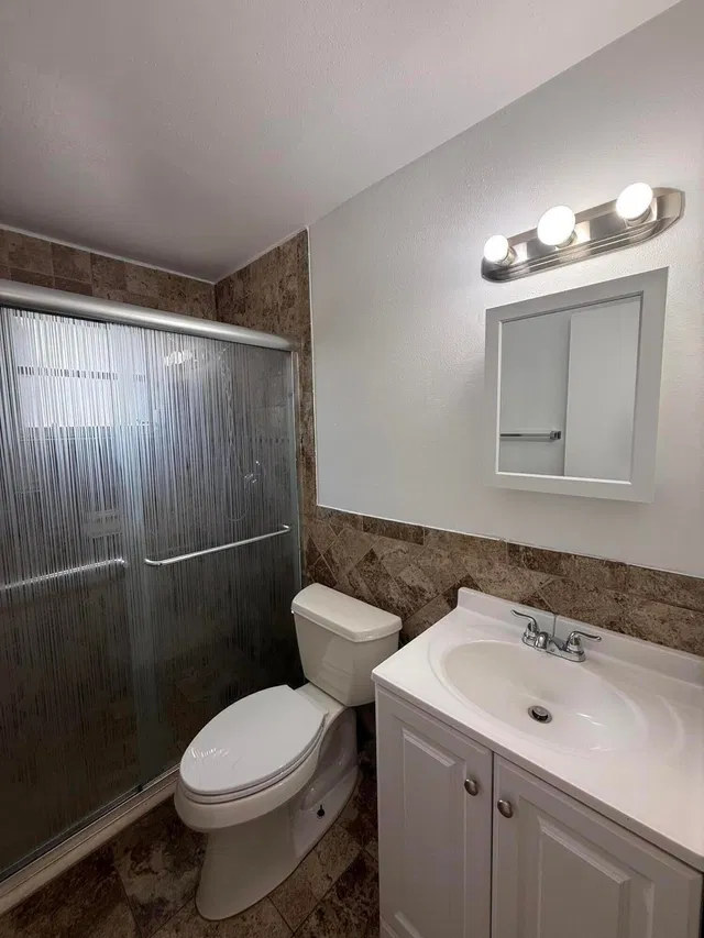  Residence photo 6