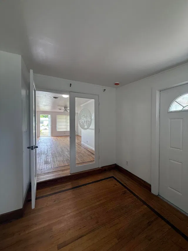  Residence photo 8