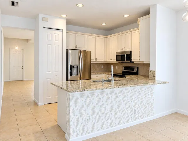  Residence photo 13