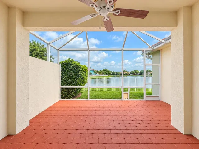  Residence photo 26
