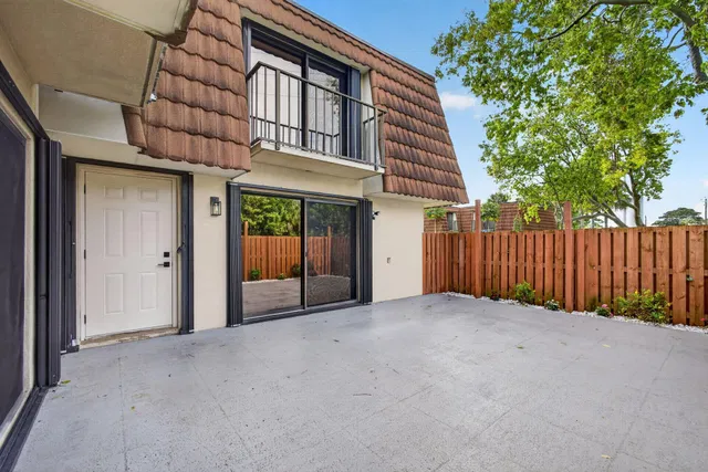 Residence photo 5