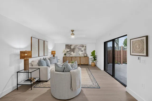 Residence photo 11