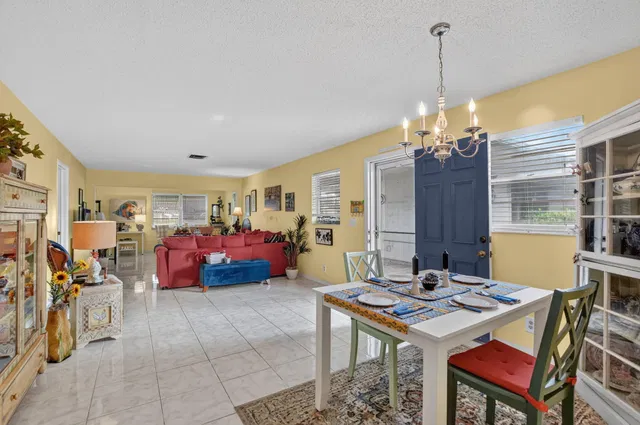 Residence photo 9