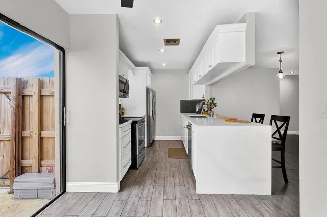 Residence photo 6