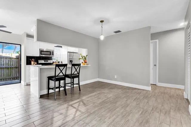 Residence photo 28