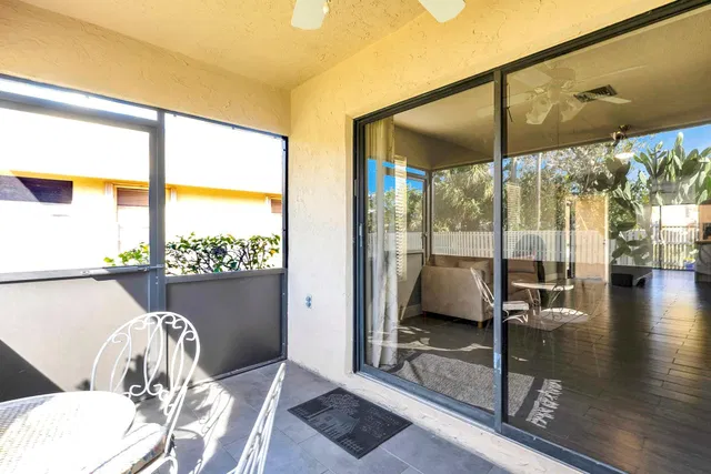 Residence photo 31