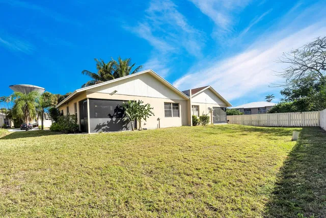 Residence photo 37