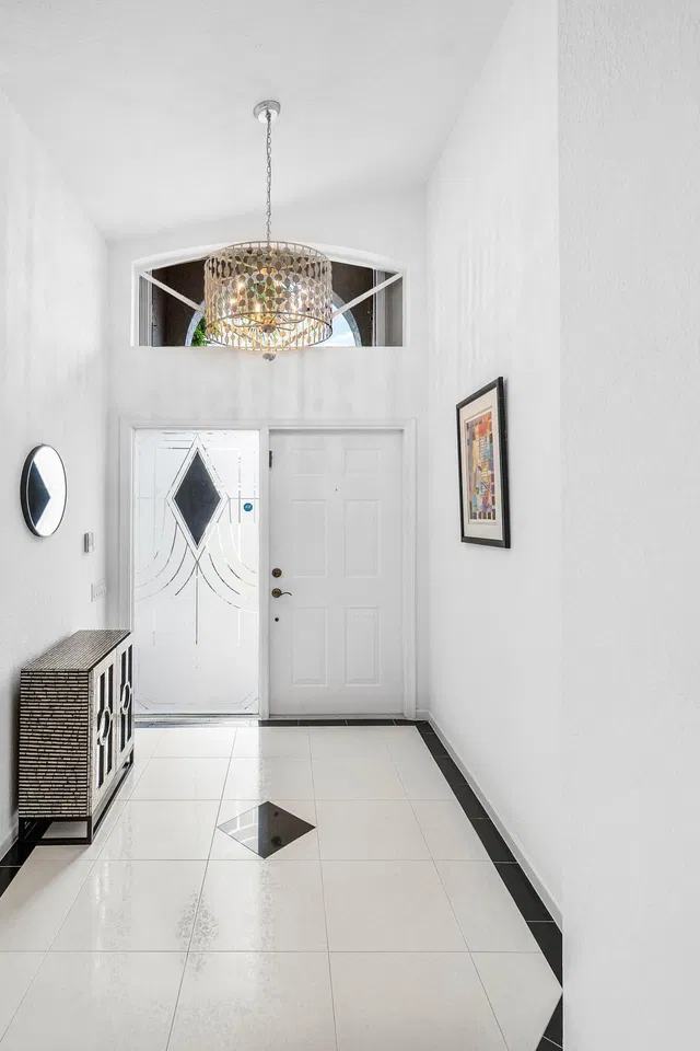 Residence photo 28