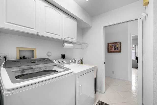 Residence photo 34