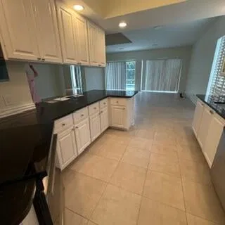 Residence photo 3