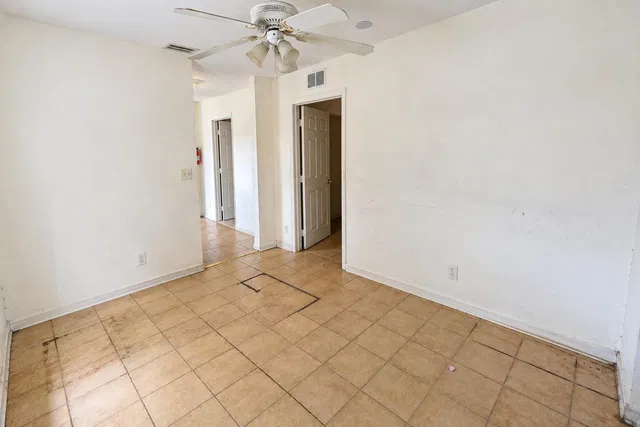 Residence photo 10