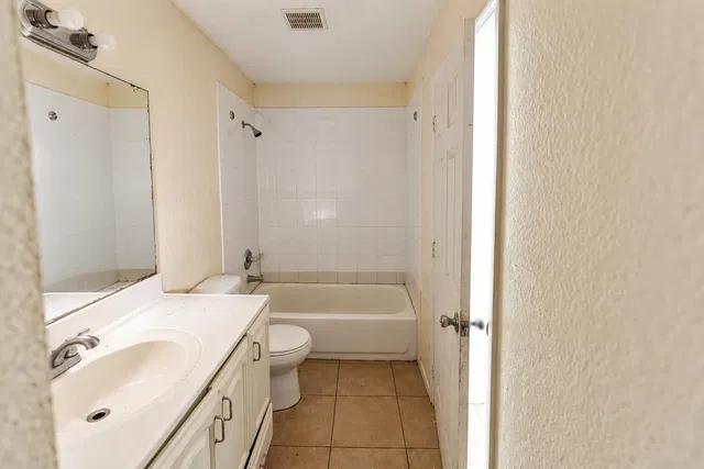 Residence photo 14